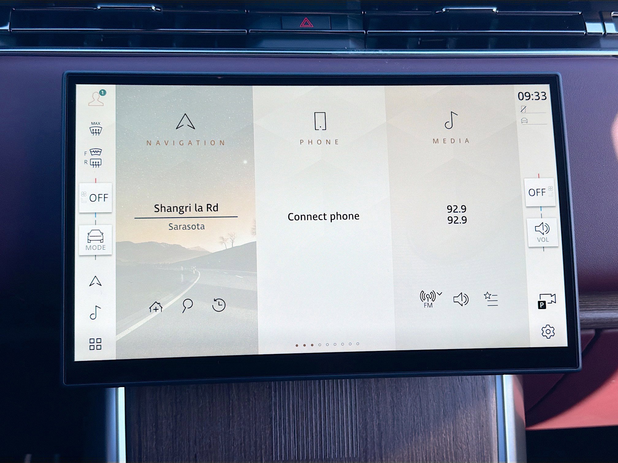 New 2026 Land Rover Range Rover Long Wheelbase Autobiography image 33