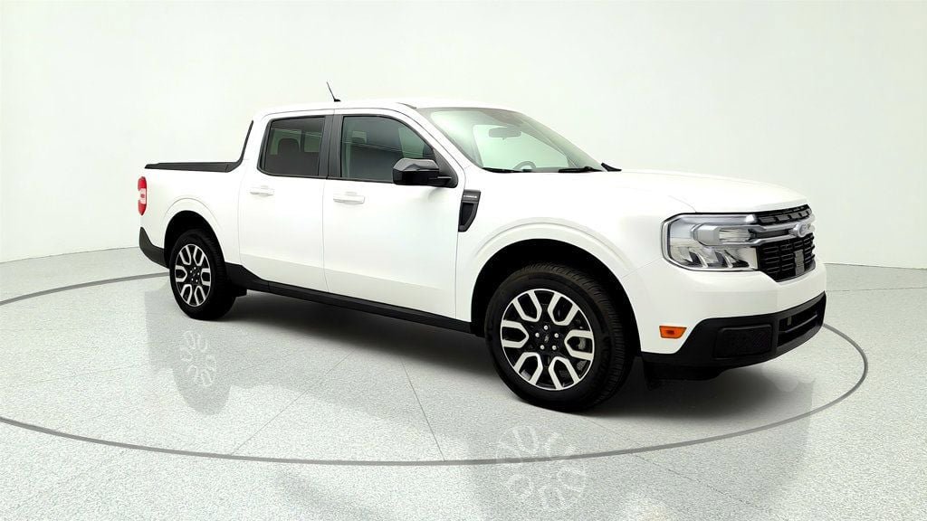 Used 2024 Ford Maverick Lariat AWD/4WD image 3