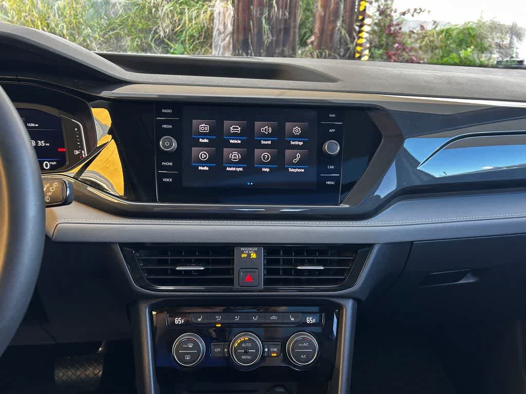 Used 2022 Volkswagen Taos SEL w/ Panoramic Sunroof Package AWD/4WD image 18