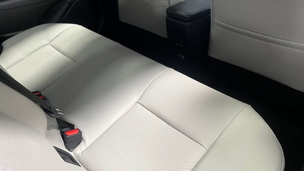 New 2026 Toyota Prius Limited FWD image 17