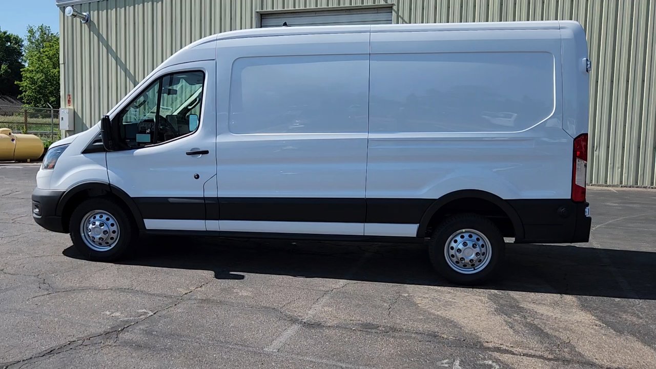 New 2025 Ford Transit 250 148 Medium Roof Extended AWD image 4
