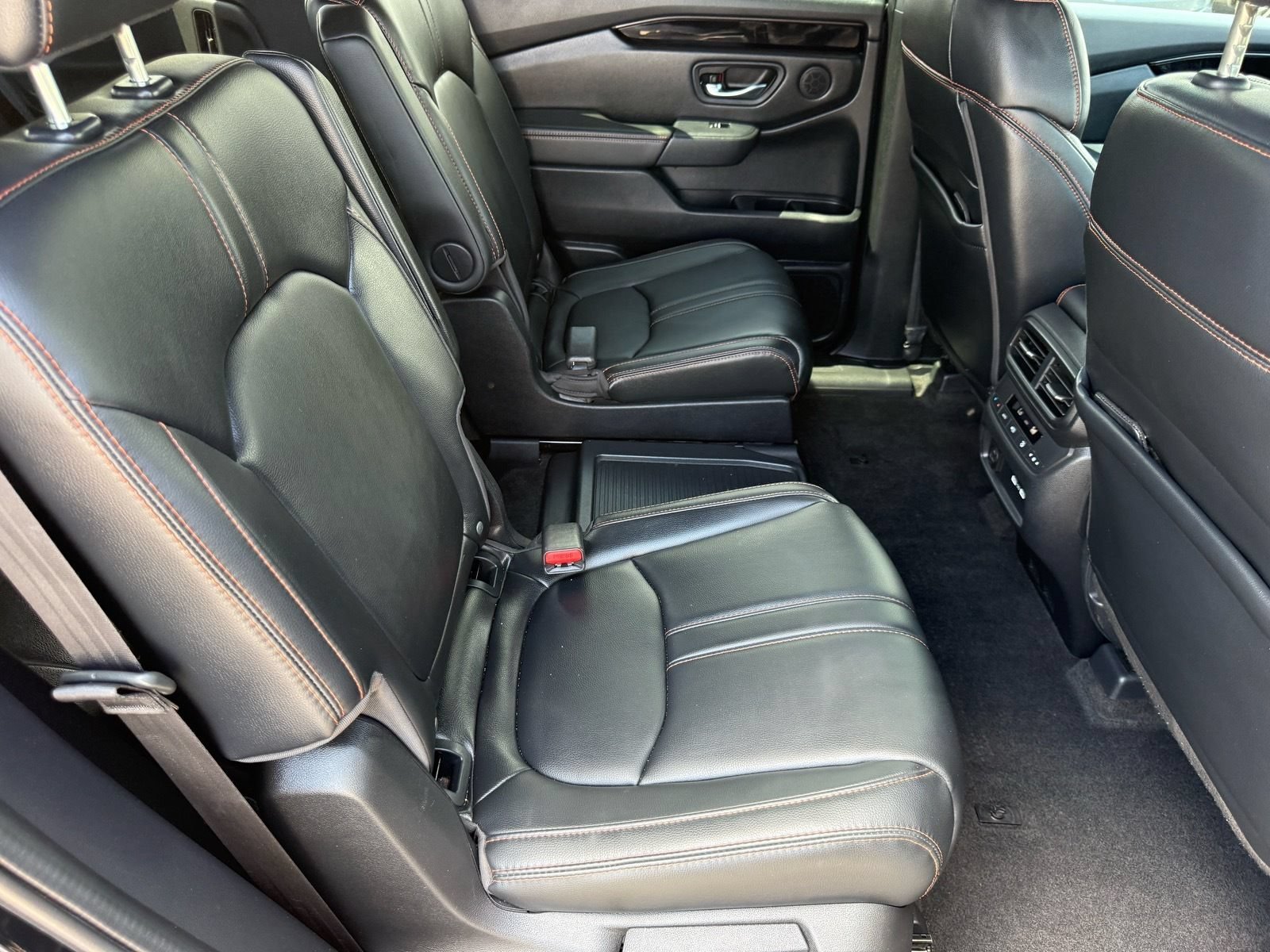Certified 2023 Honda Pilot TrailSport image 32