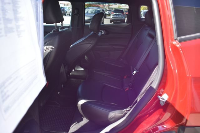 Used 2025 Jeep Compass Trailhawk AWD/4WD image 30