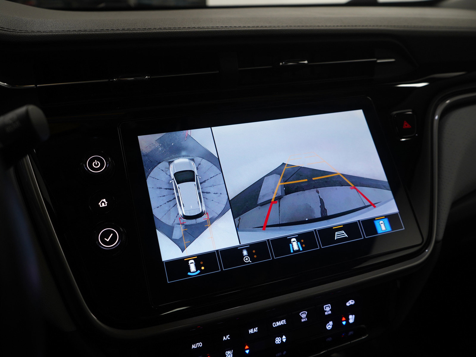 Used 2022 Chevrolet Bolt EUV Premier w/ Launch Edition image 27