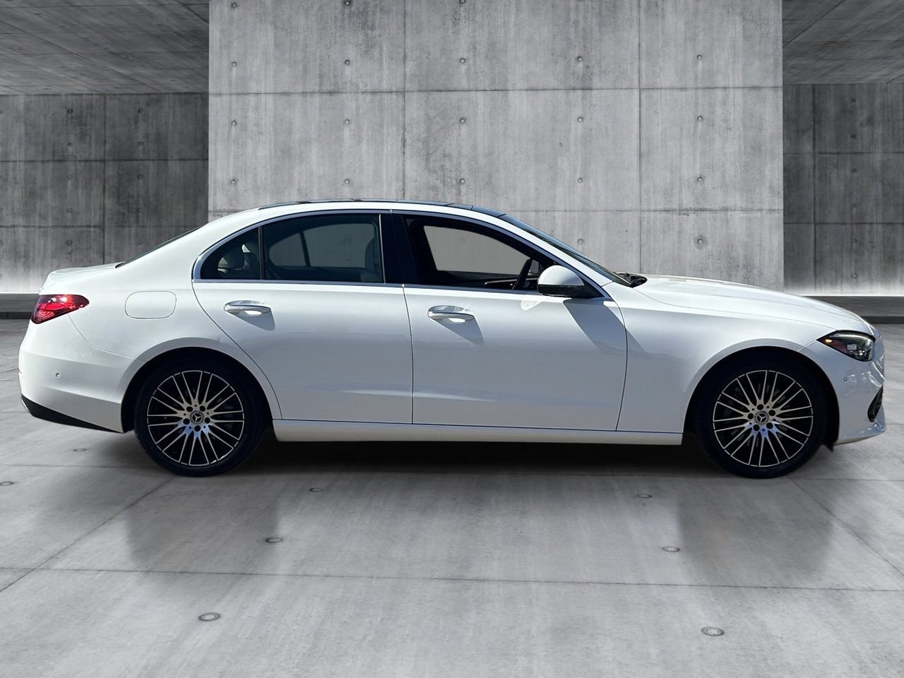 Used 2025 Mercedes-Benz C 300 4MATIC Sedan image 7