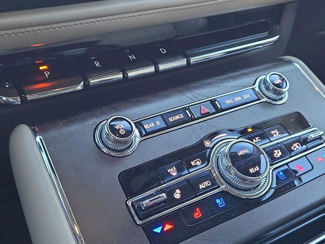 Used 2022 Lincoln Aviator Reserve w/ Elements Package Plus image 16