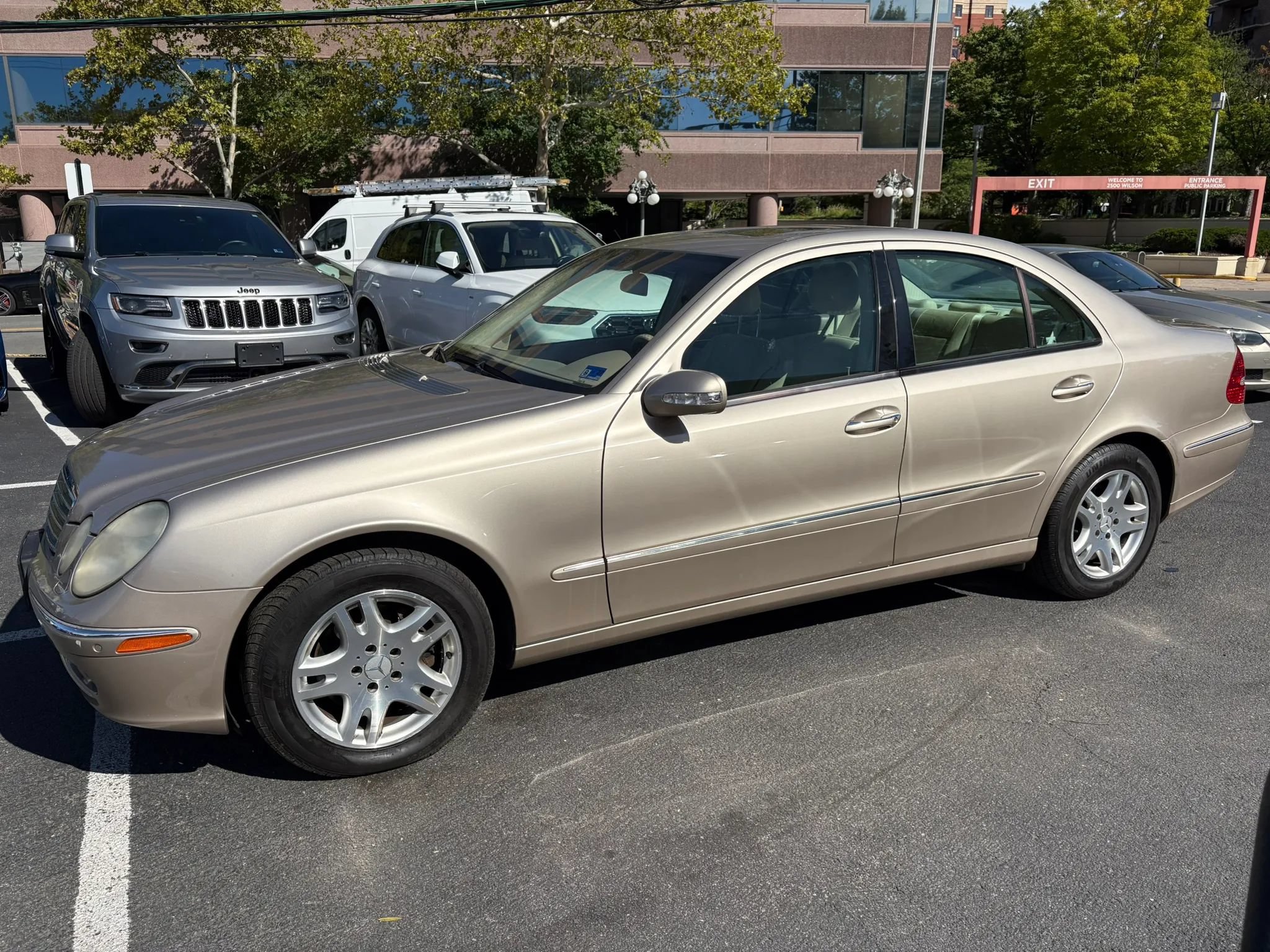 Used 2005 Mercedes-Benz E 320 4MATIC Sedan image 5