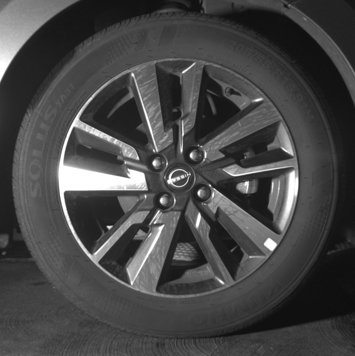 Used 2025 Nissan Versa SV image 10