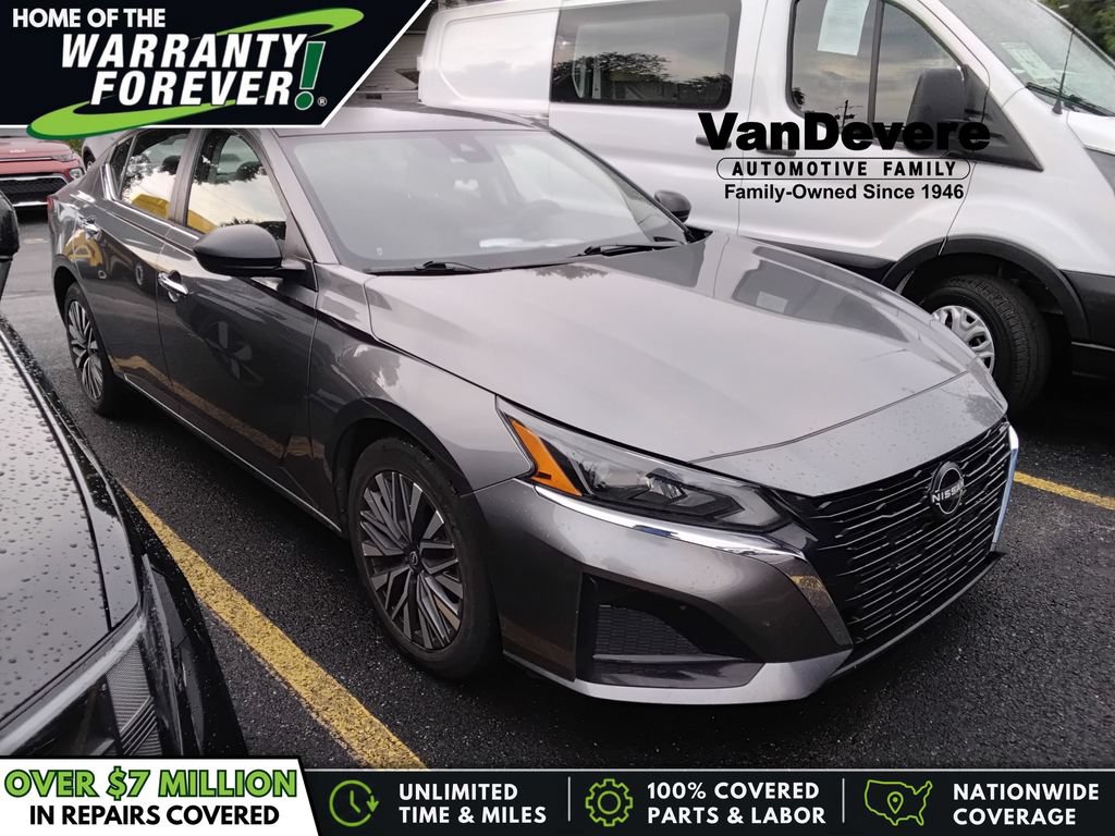Used 2024 Nissan Altima 2.5 SV