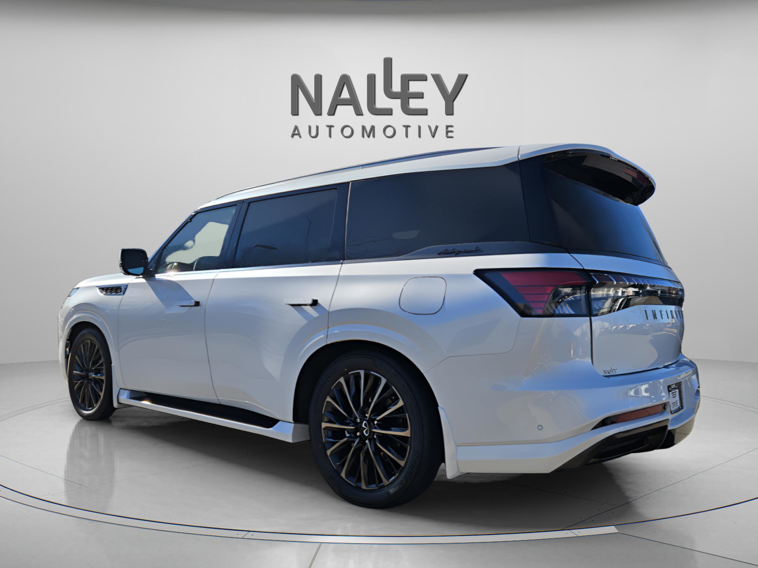 New 2026 INFINITI QX80 Autograph w/ Premium Cargo Package image 3