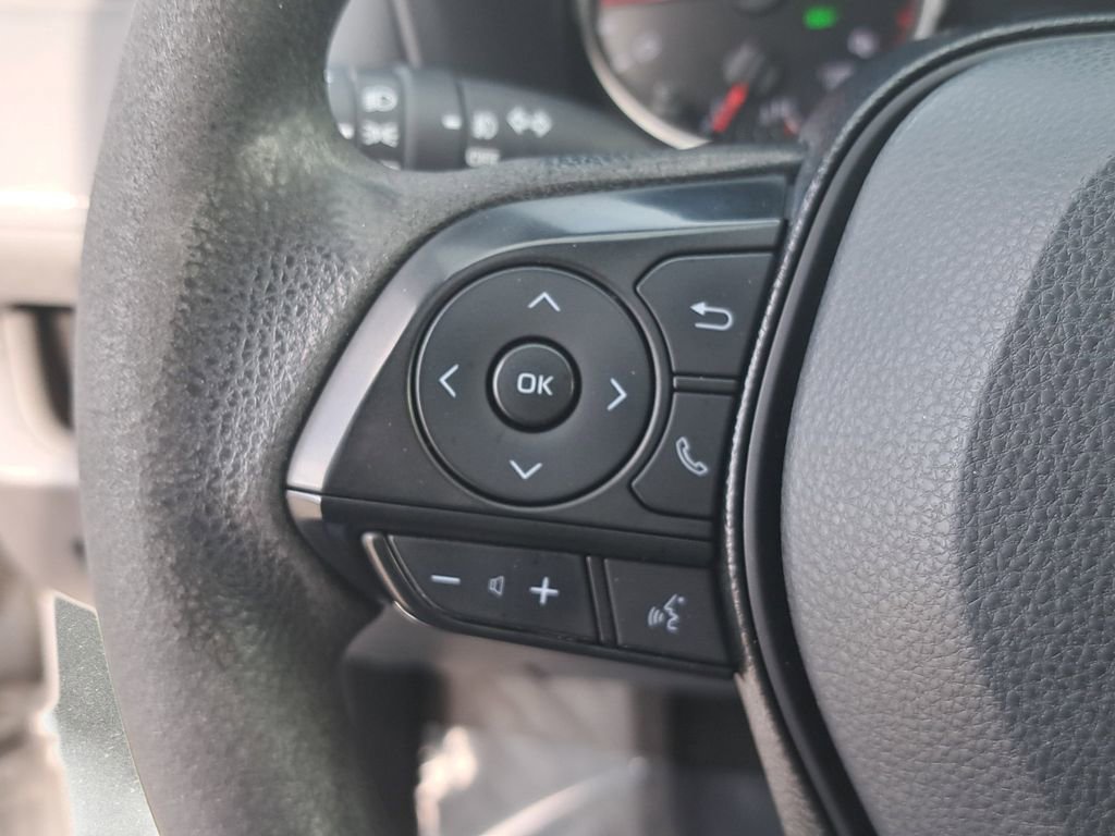 Used 2021 Toyota RAV4 XLE w/ Carpet Mat Package (TMS) AWD/4WD image 18