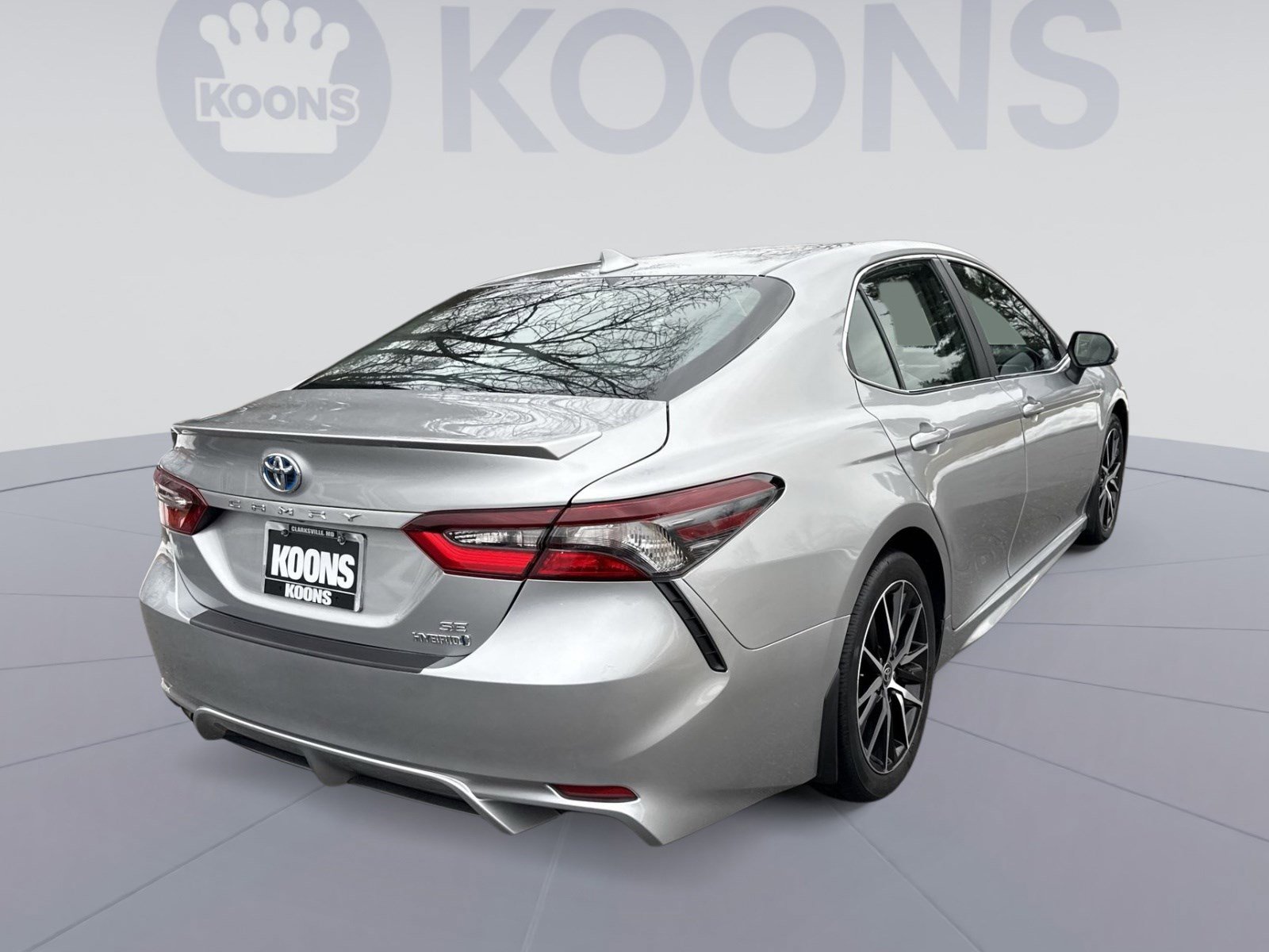 Used 2024 Toyota Camry SE image 7