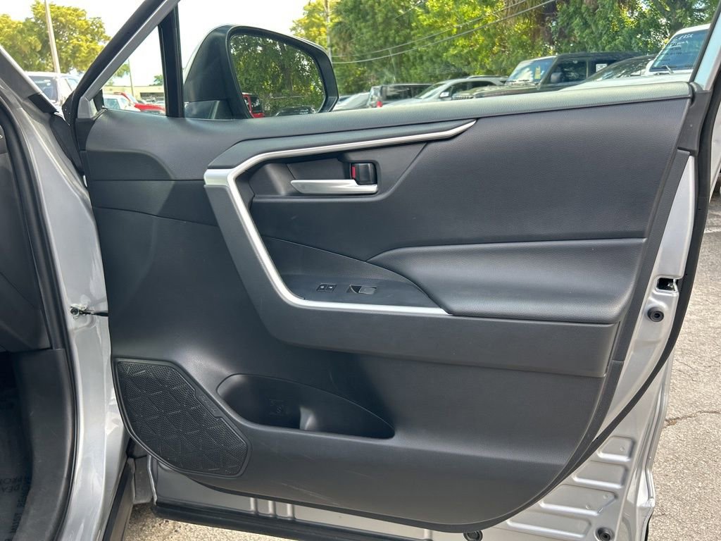 Used 2024 Toyota RAV4 XLE image 26
