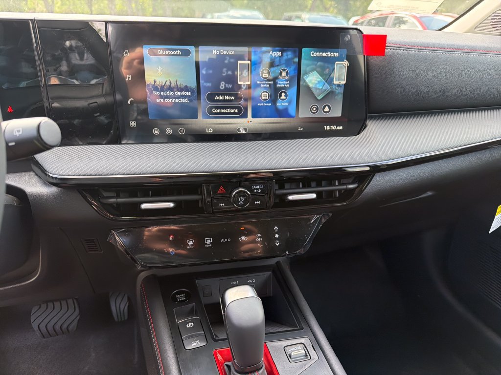 New 2026 Nissan Kicks SR FWD image 23