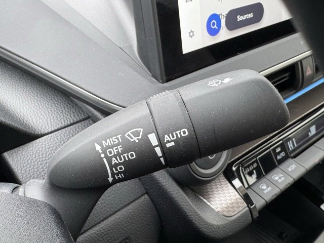 Certified 2024 Toyota Prius XLE image 32