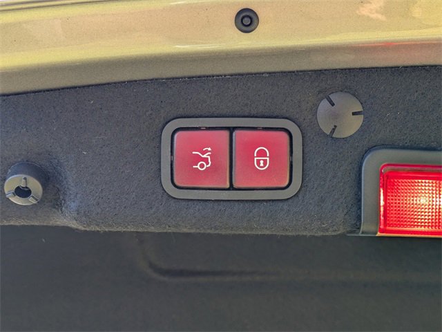 Used 2019 Mercedes-Benz C 300 Sedan image 12