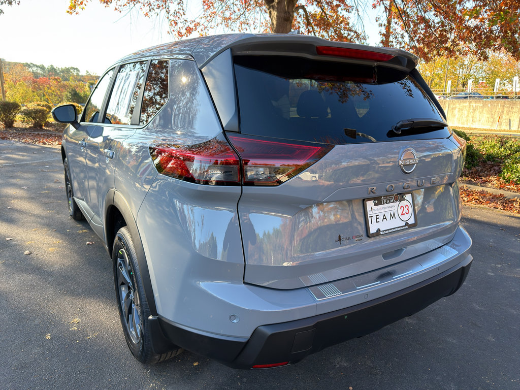New 2026 Nissan Rogue SV image 5