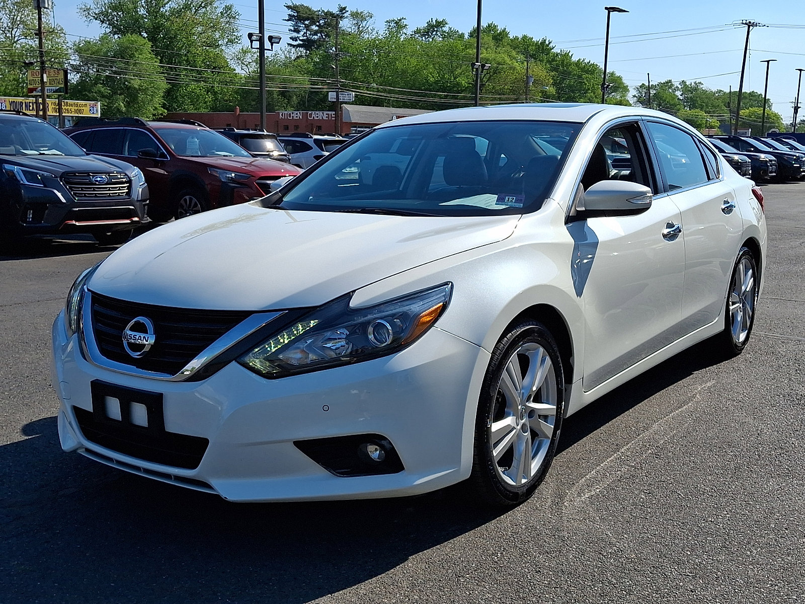 Used 2017 Nissan Altima 3.5 SL FWD image 3