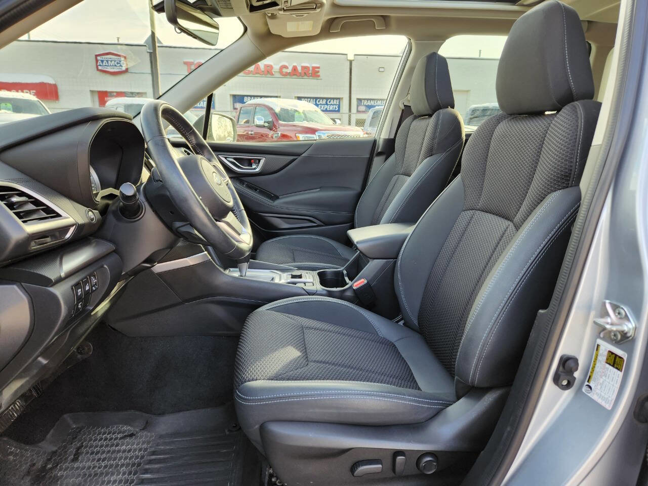 Used 2022 Subaru Forester Premium image 12