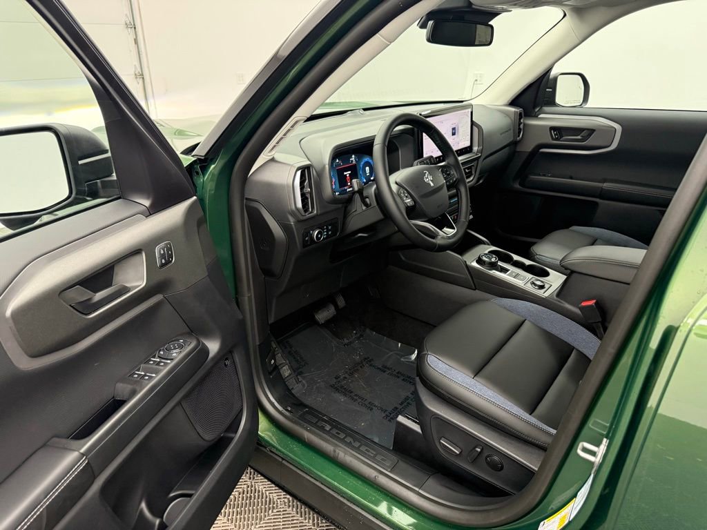New 2025 Ford Bronco Sport Outer Banks w/ Outer Banks Tech Package+ image 18