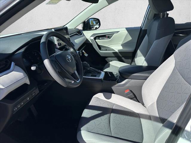 Used 2025 Toyota RAV4 XLE w/ Convenience Package image 11
