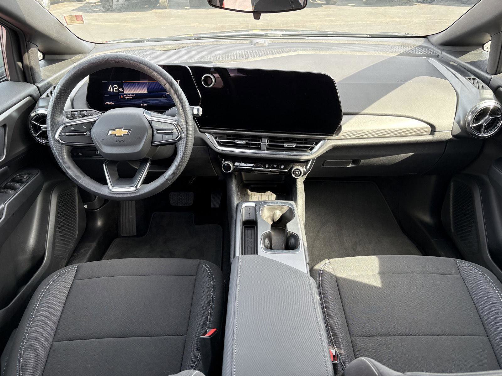 Used 2026 Chevrolet Equinox EV LT image 10