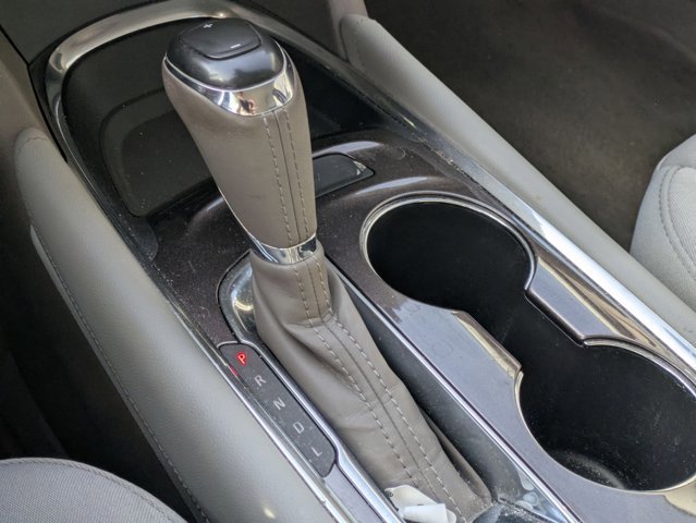 Used 2017 Chevrolet Malibu LT image 12