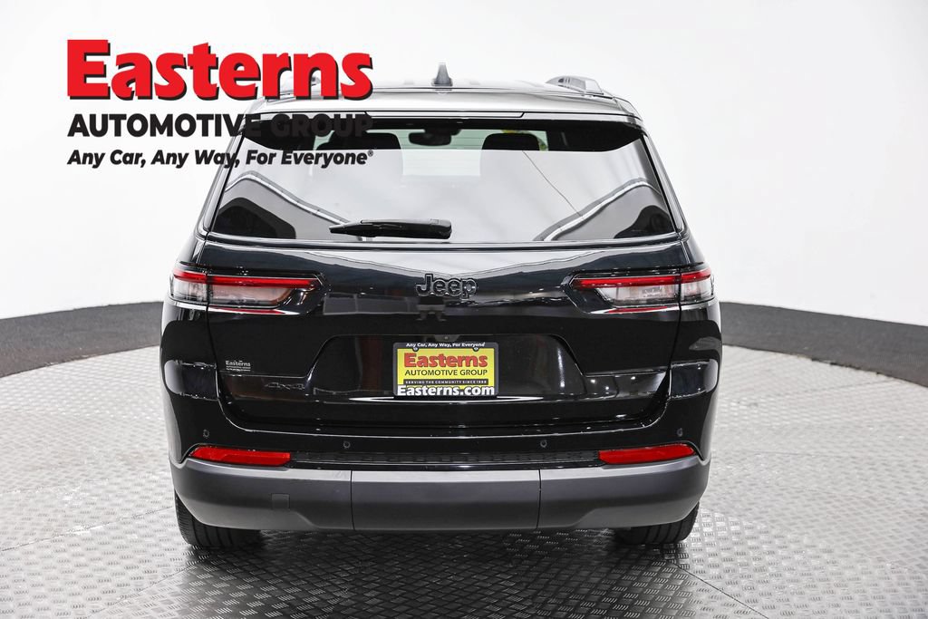 Used 2023 Jeep Grand Cherokee L Laredo AWD/4WD image 8