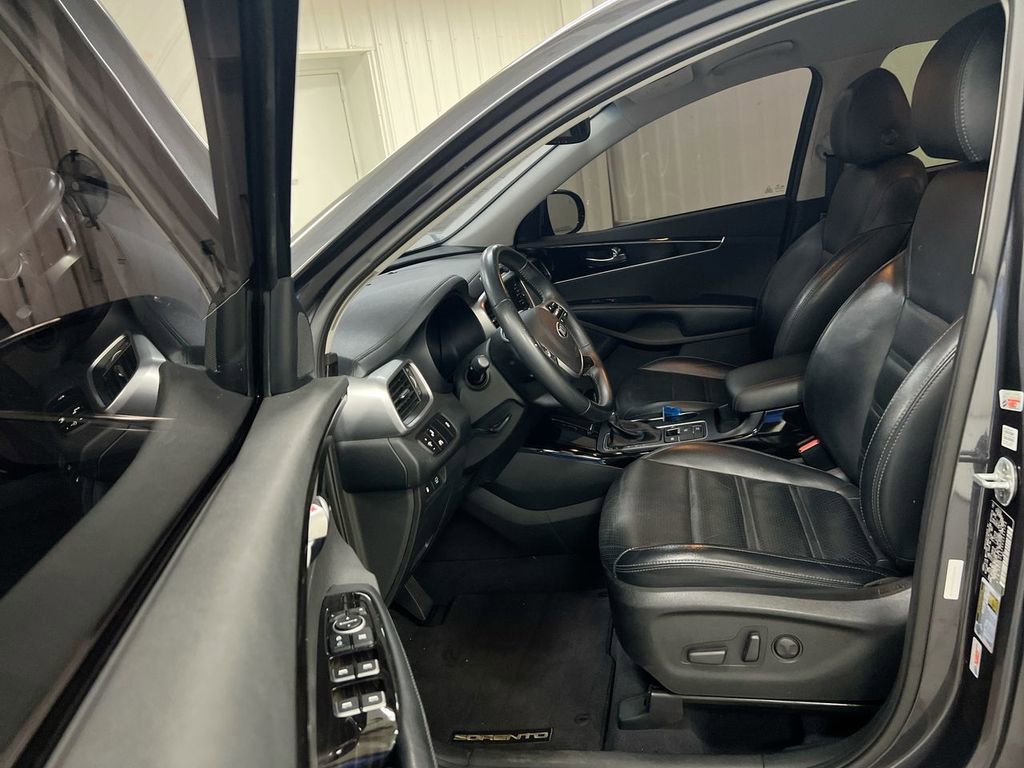 Used 2019 Kia Sorento EX FWD image 19