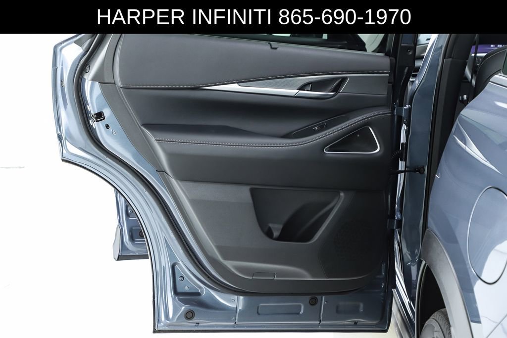 Certified 2026 INFINITI QX60 Luxe w/ Cargo Package AWD/4WD image 18