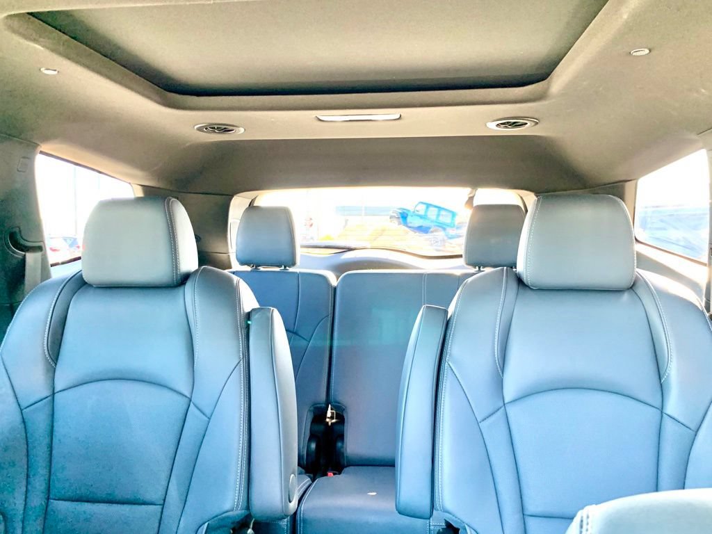 Used 2022 Buick Enclave Premium w/ Experience Buick Package FWD image 19