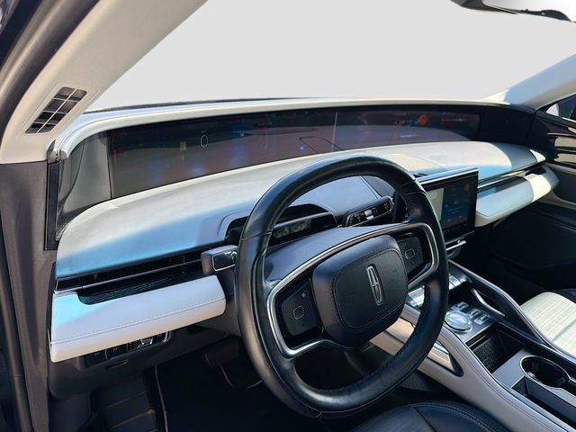 Used 2024 Lincoln Nautilus Reserve image 25