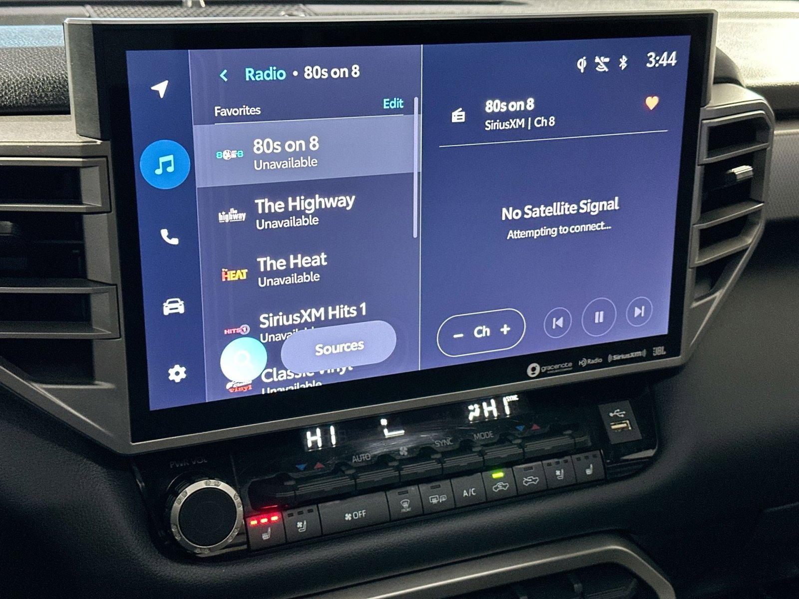 Used 2023 Toyota Tundra Limited image 23