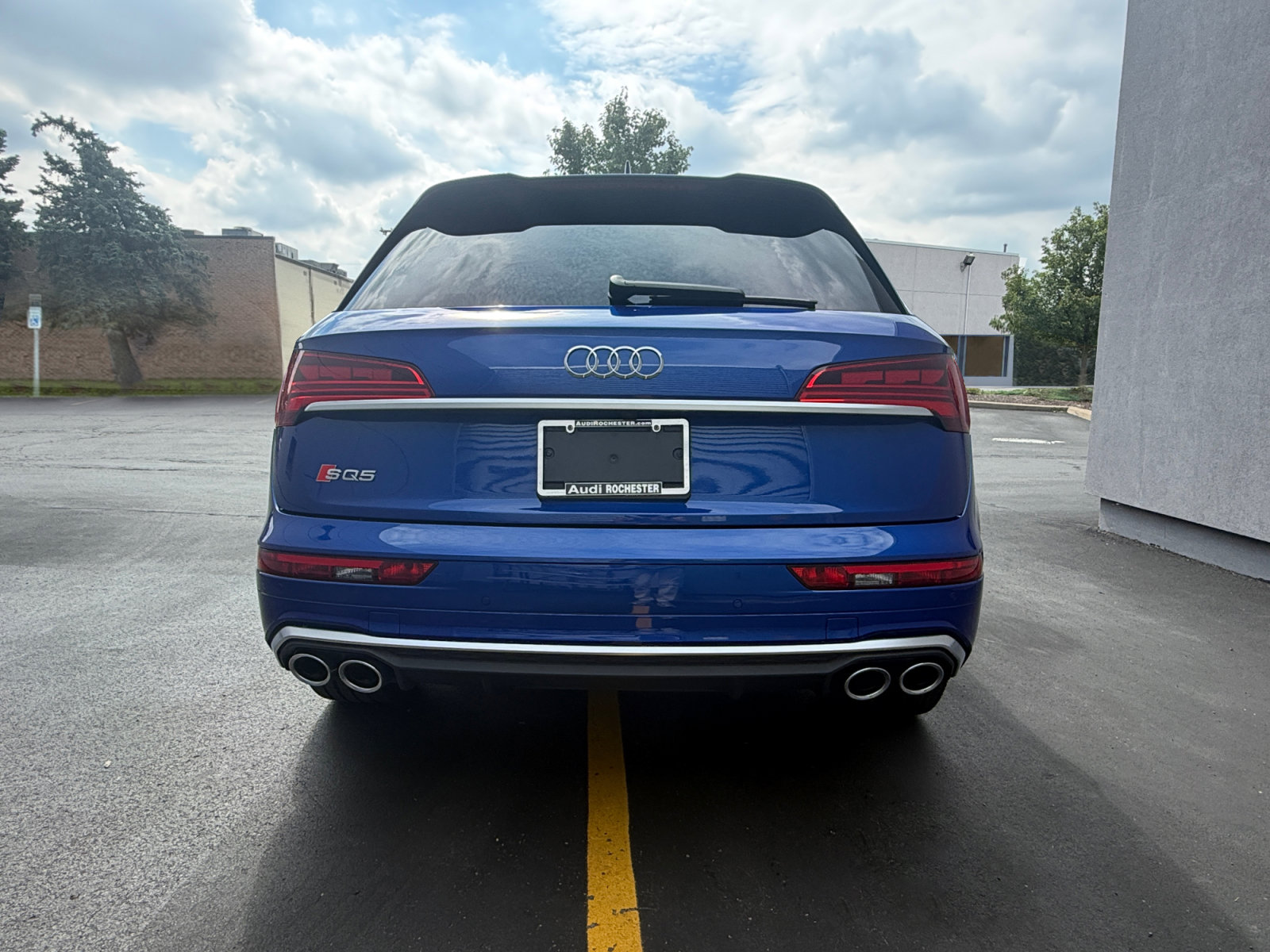 Used 2021 Audi SQ5 Prestige AWD/4WD image 11