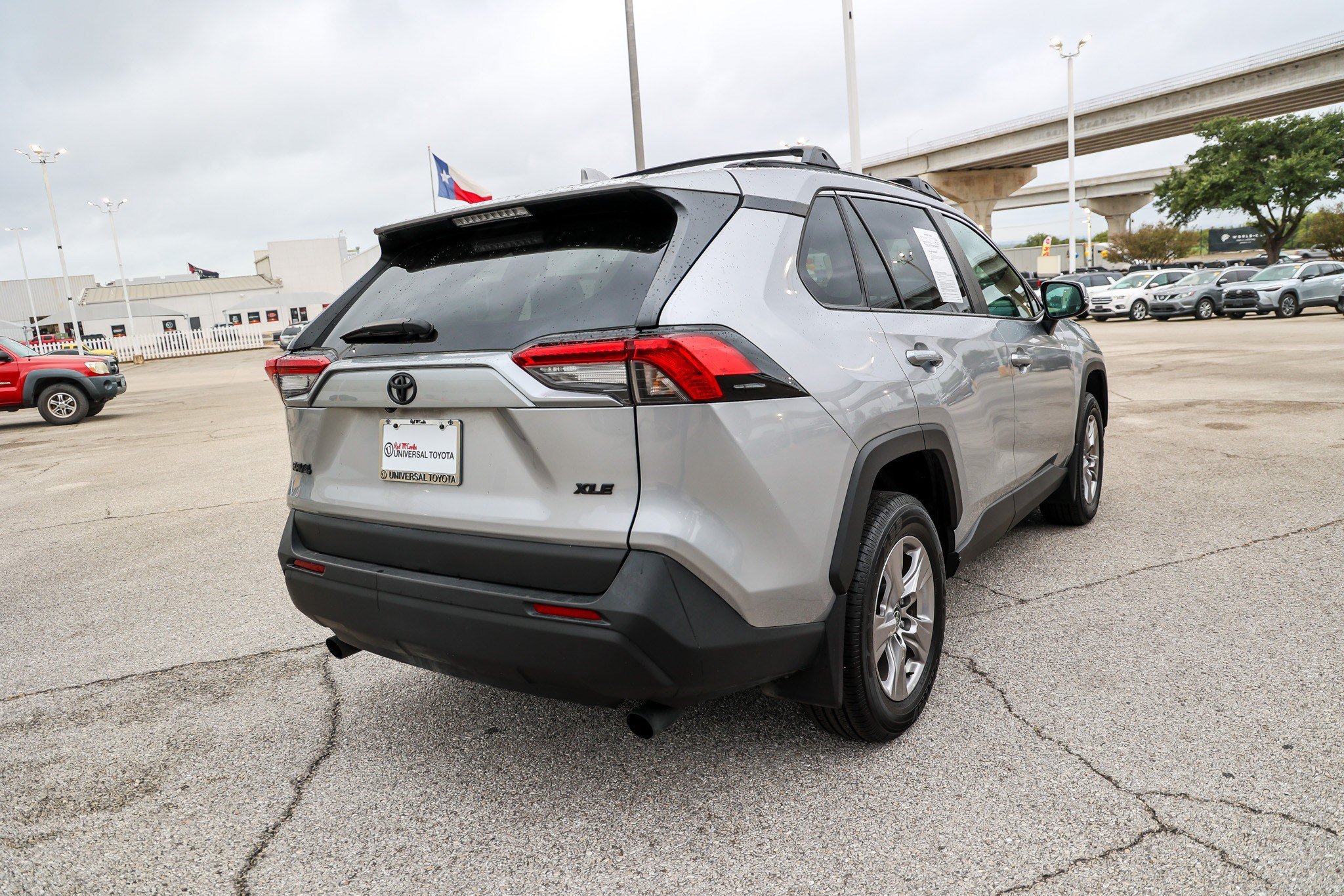 Certified 2025 Toyota RAV4 XLE FWD image 7