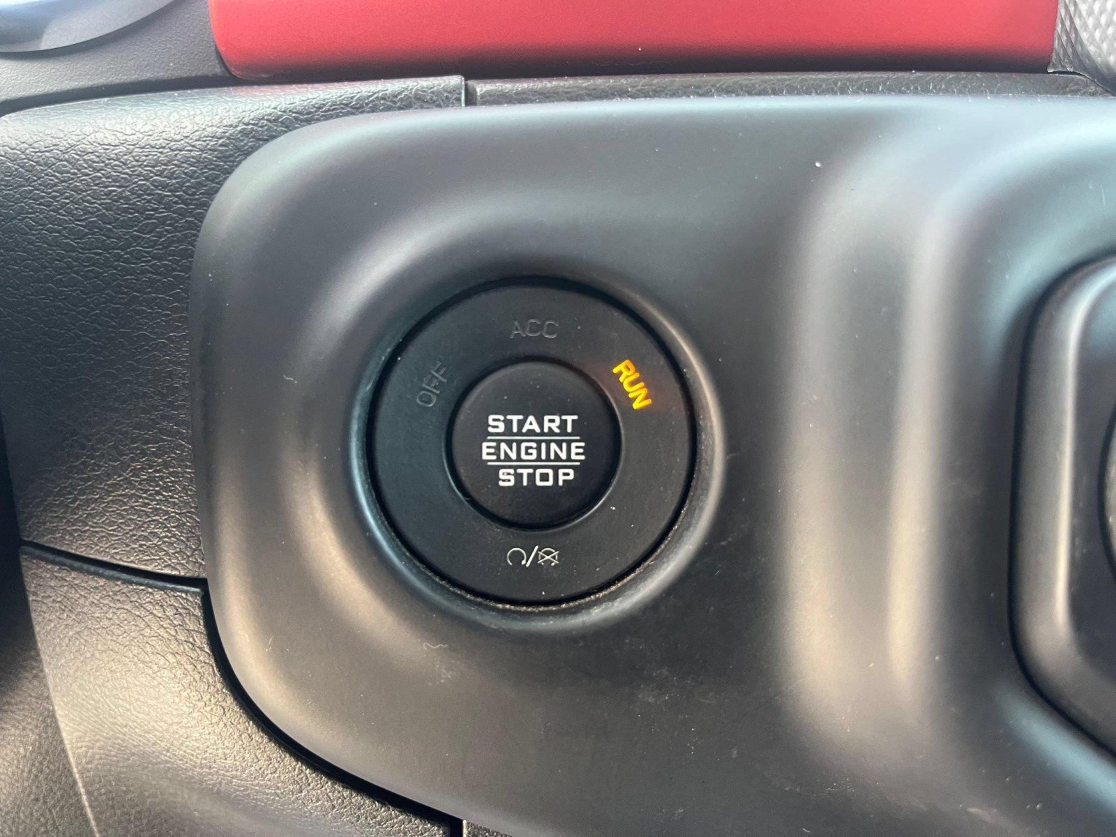 Used 2018 Jeep Wrangler Unlimited Rubicon w/ LED Lighting Group AWD/4WD image 16