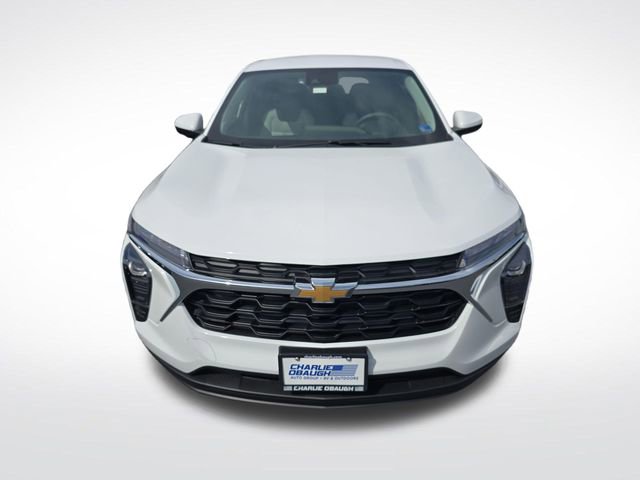 New 2026 Chevrolet Trax LS w/ LS Convenience Package FWD image 8