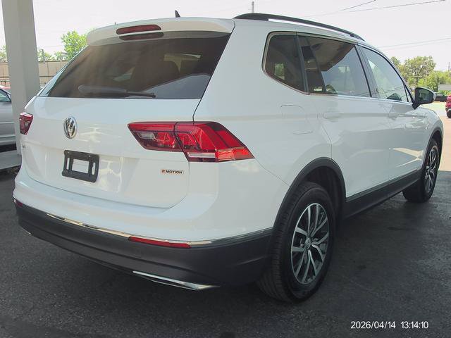 Used 2018 Volkswagen Tiguan SE AWD/4WD image 3