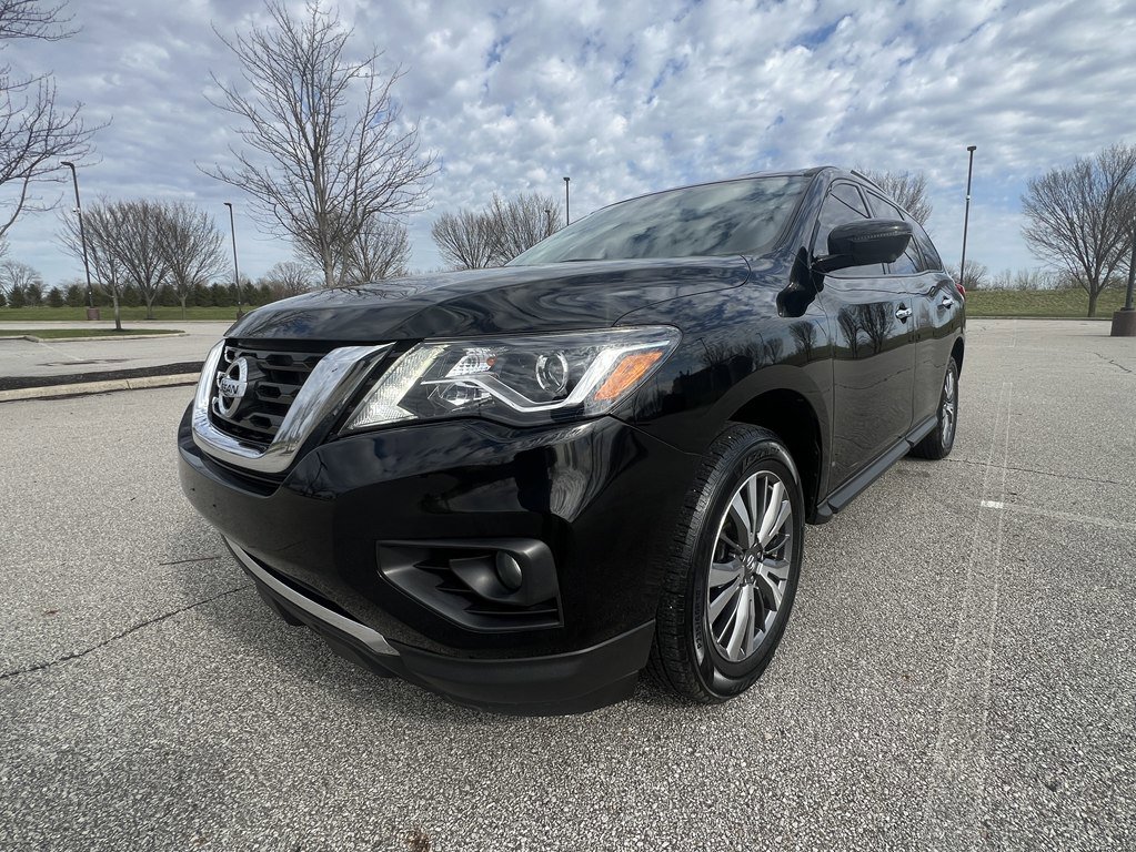 Used 2020 Nissan Pathfinder SL AWD/4WD image 1