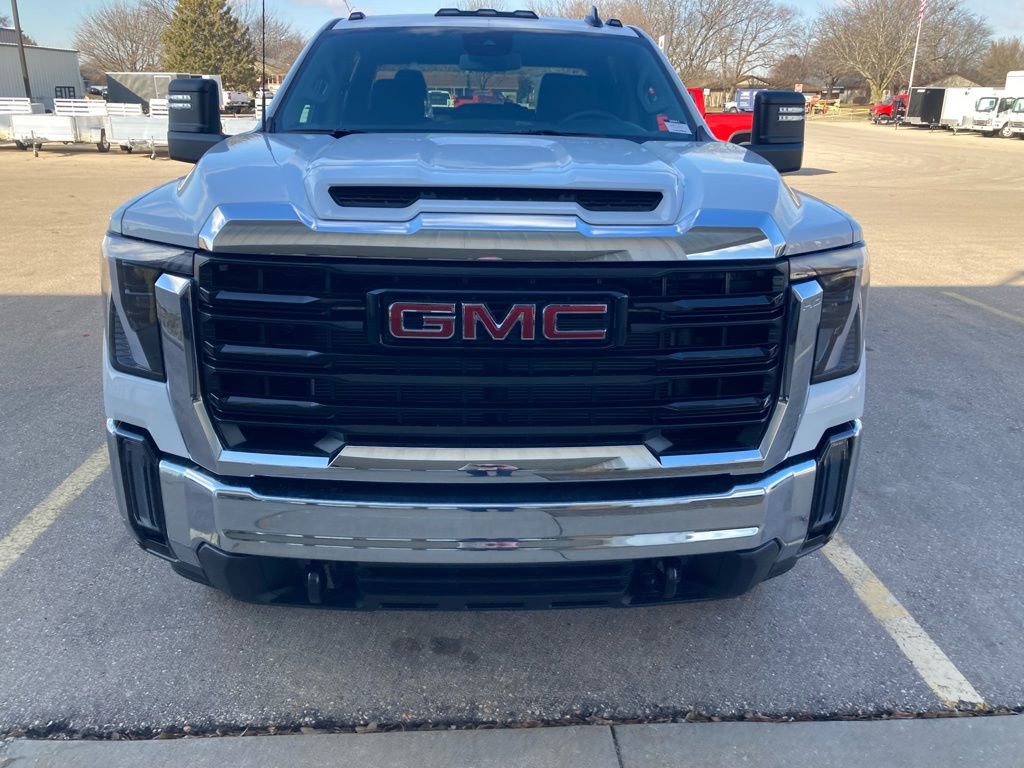 New 2026 GMC Sierra 2500 Pro w/ Convenience Package image 3