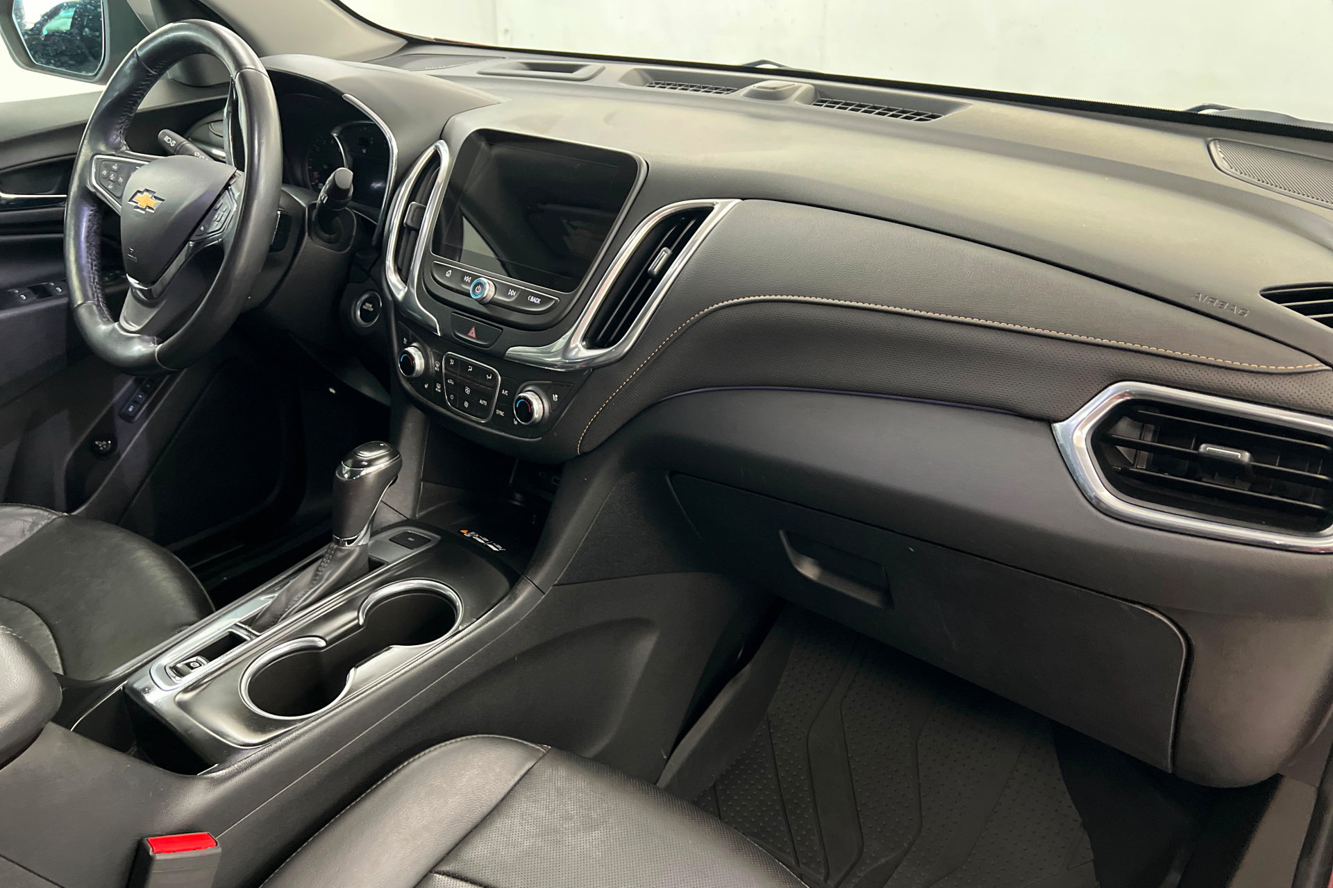 Used 2019 Chevrolet Equinox Premier AWD/4WD image 25