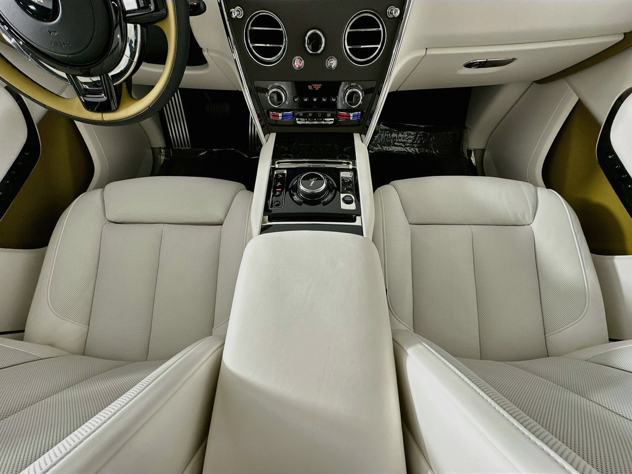 New 2027 Rolls-Royce Cullinan AWD/4WD image 22