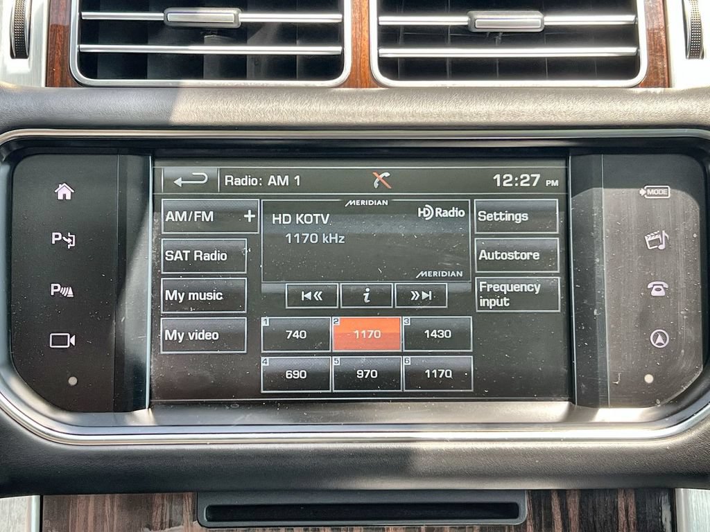 Used 2016 Land Rover Range Rover Supercharged AWD/4WD image 23
