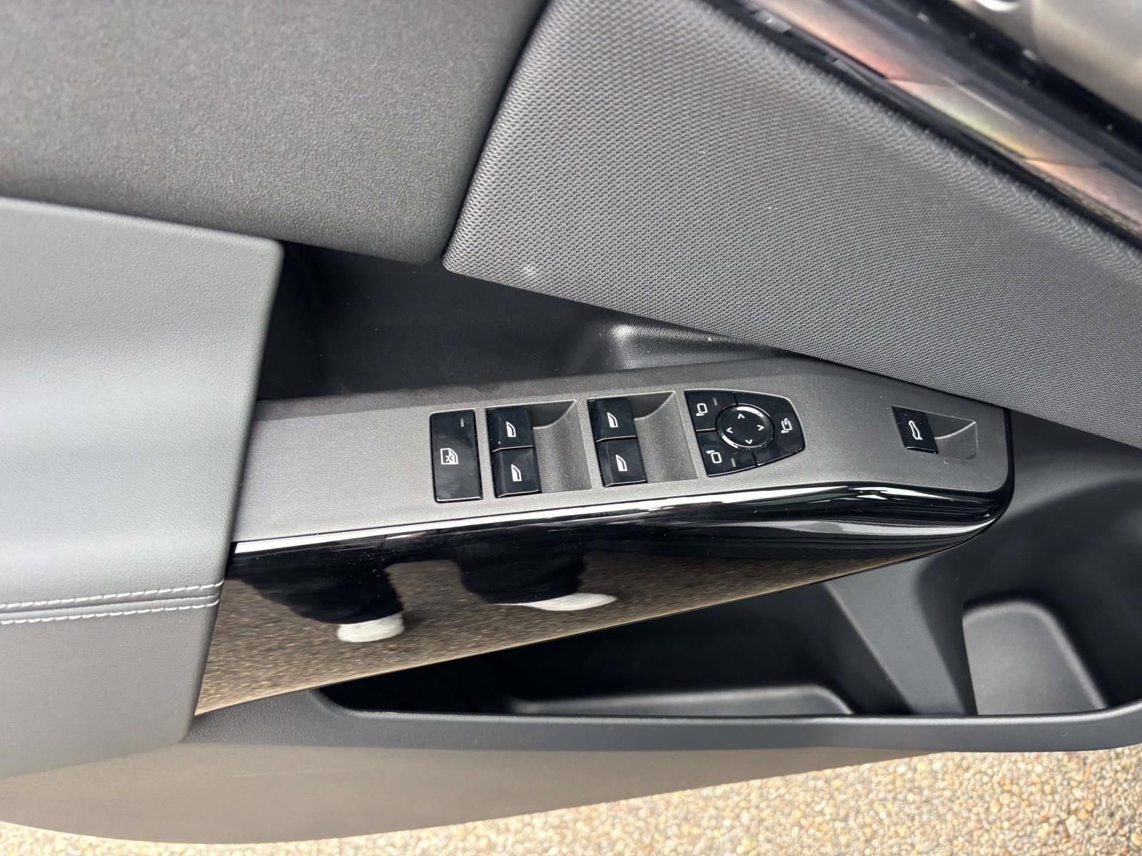 New 2026 BMW X3 xDrive30 image 13