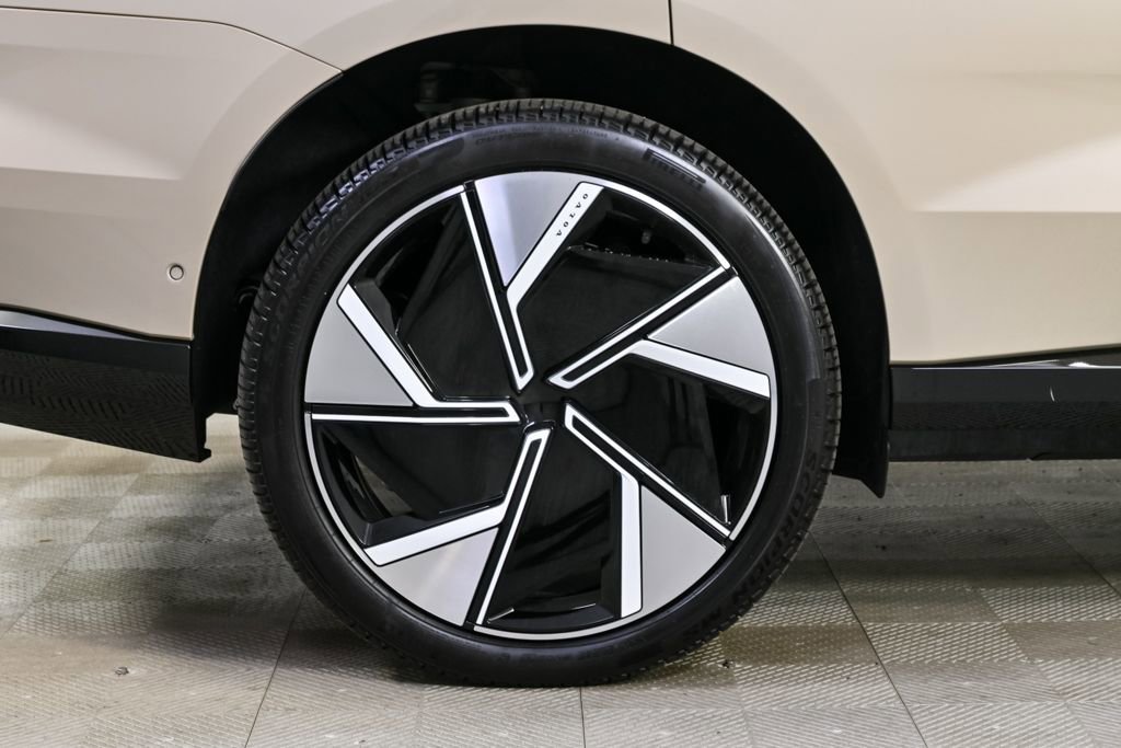 Certified 2025 Volvo EX90 Ultra AWD/4WD image 43