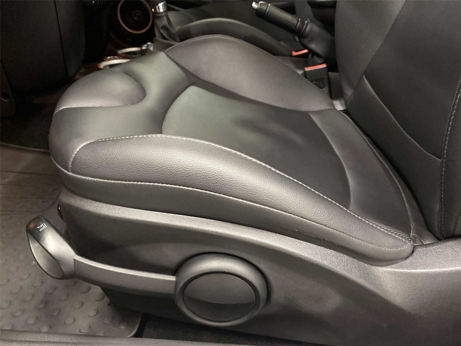 Used 2013 MINI Cooper S image 18