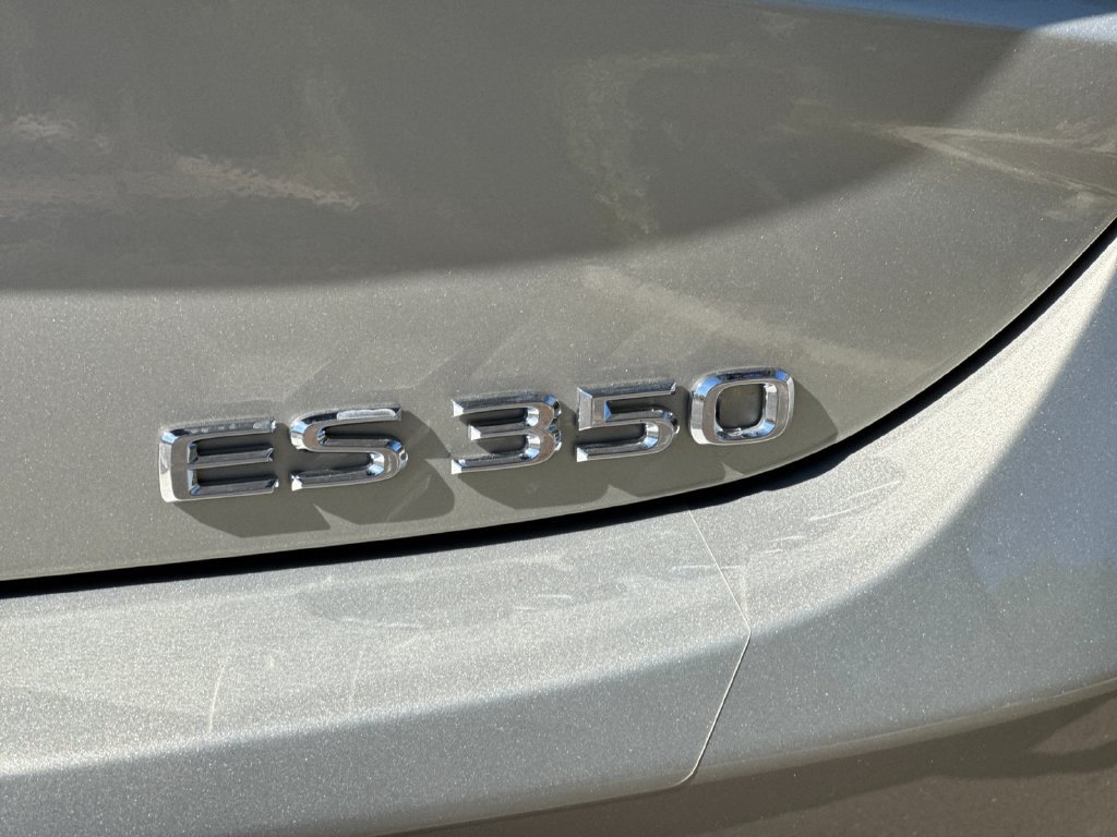 Used 2025 Lexus ES 350 w/ Premium Package FWD image 38