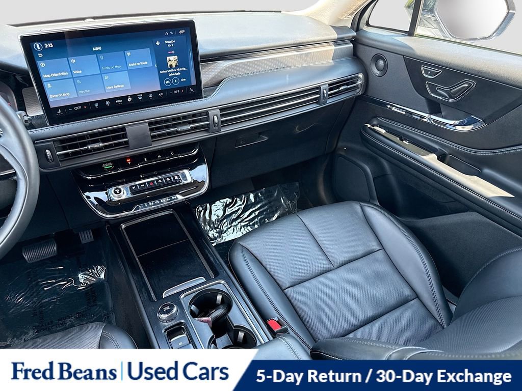 Used 2023 Lincoln Corsair Reserve w/ Equipment Group 202A AWD/4WD image 27