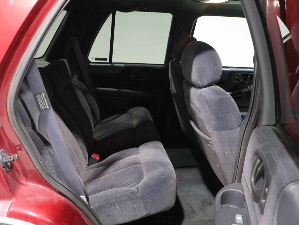 Used 2000 Chevrolet Blazer LT w/ Cold-Climate Pkg AWD/4WD image 19