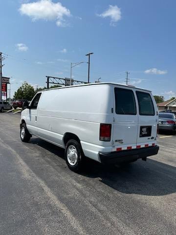 Used 2014 Ford E-150 and Econoline 150 w/ Power Group RWD image 4